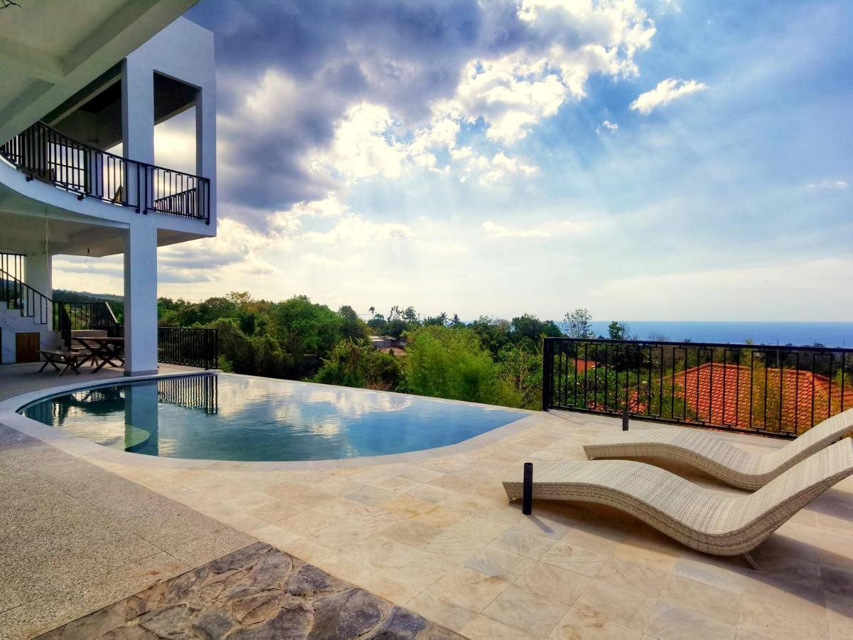 The Hacienda Lovina Villa Exterior photo