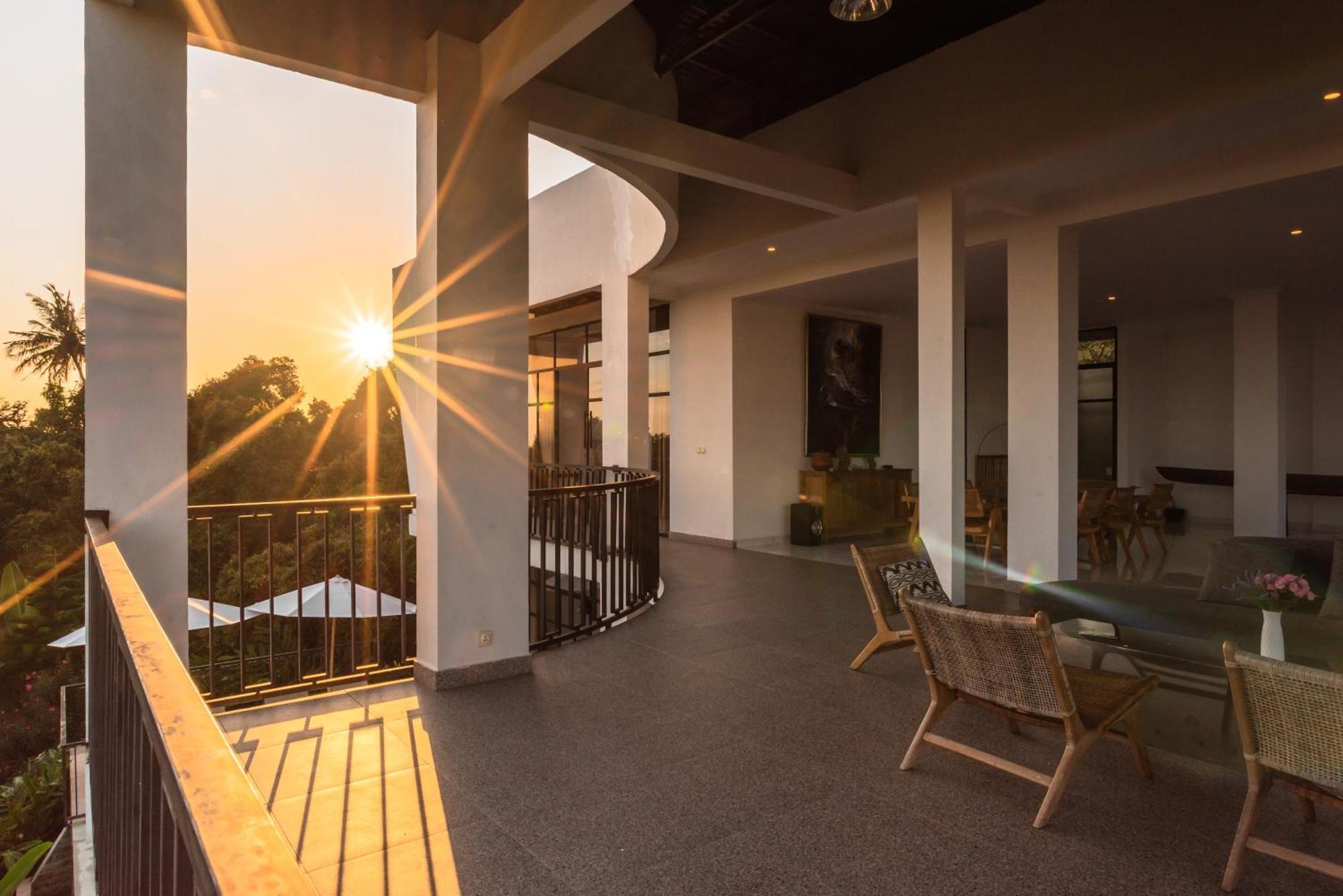 The Hacienda Lovina Villa Exterior photo