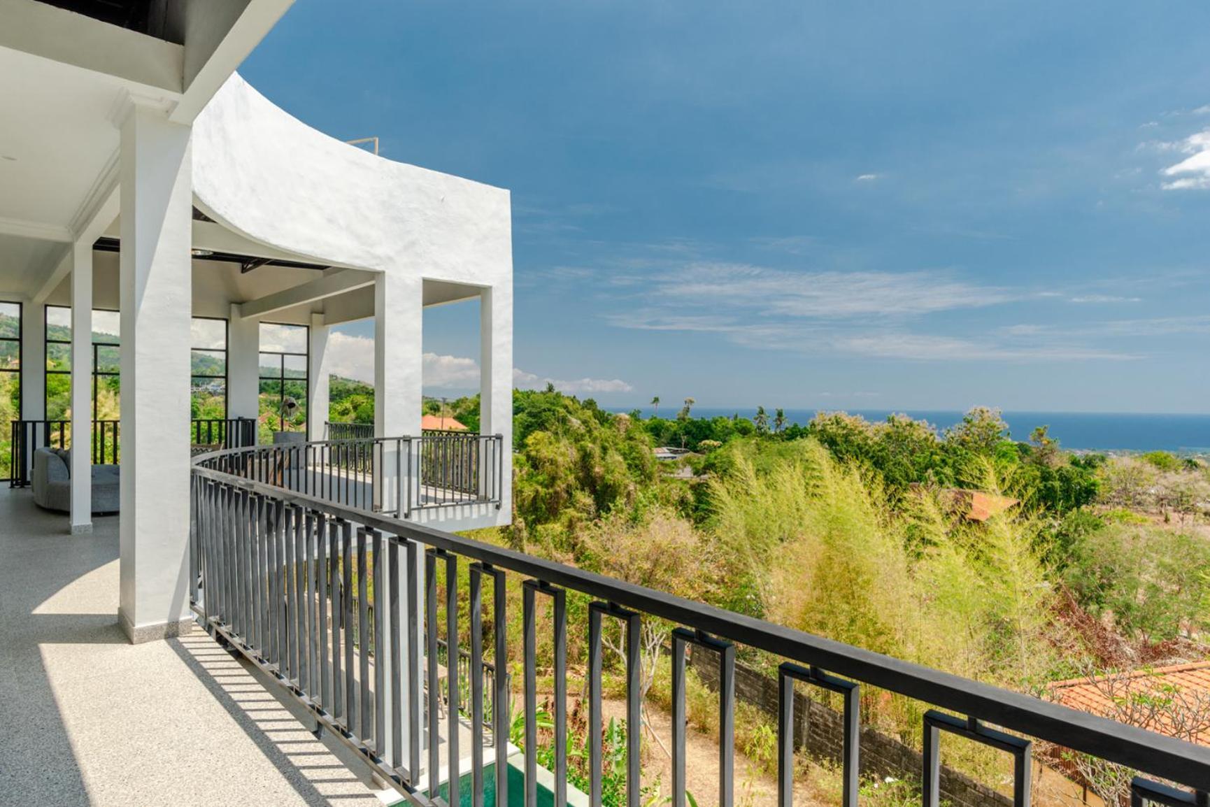 The Hacienda Lovina Villa Exterior photo