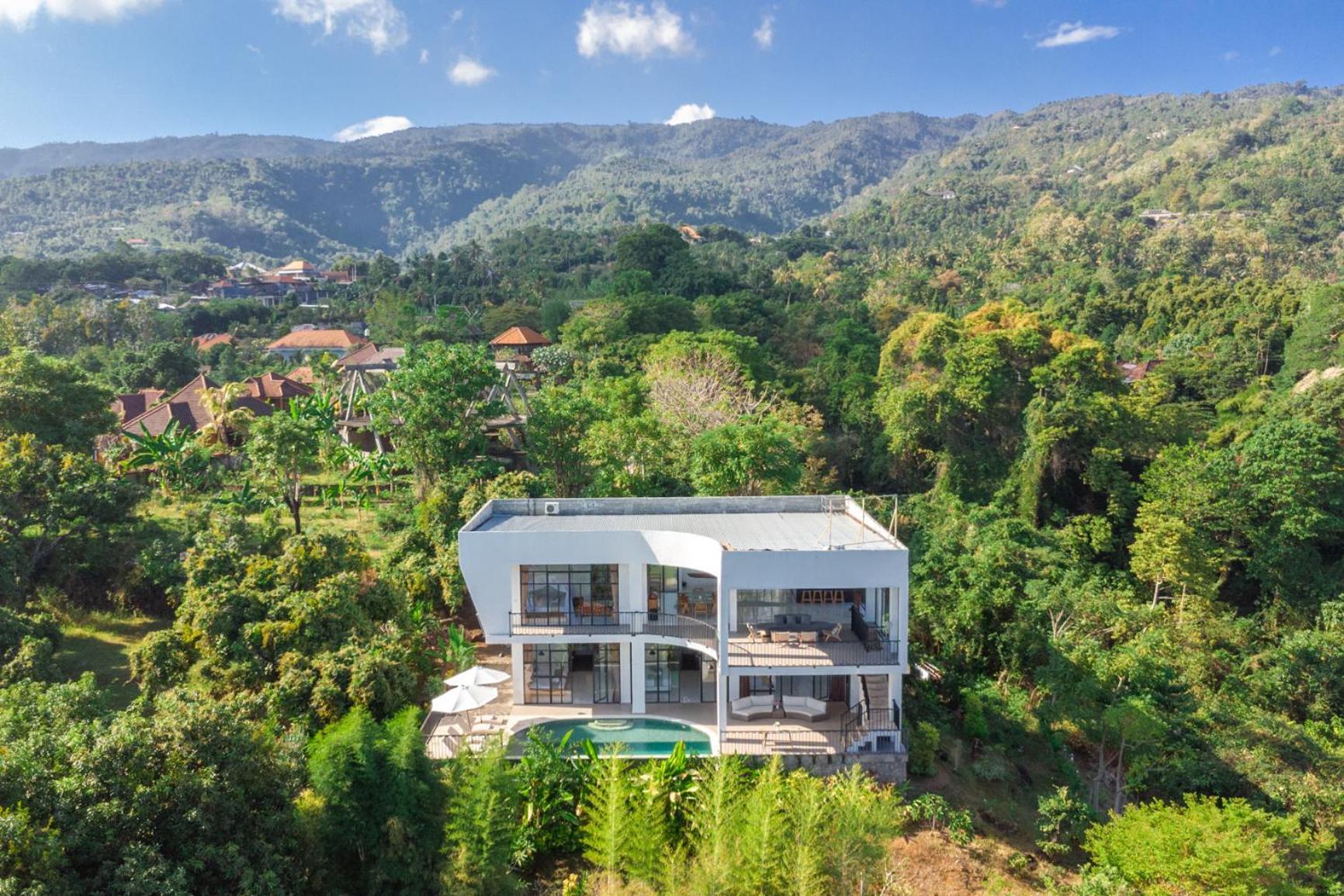 The Hacienda Lovina Villa Exterior photo