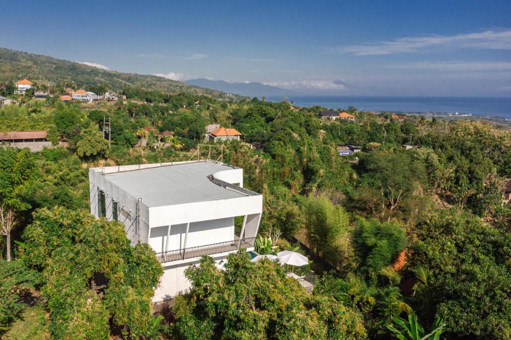 The Hacienda Lovina Villa Exterior photo