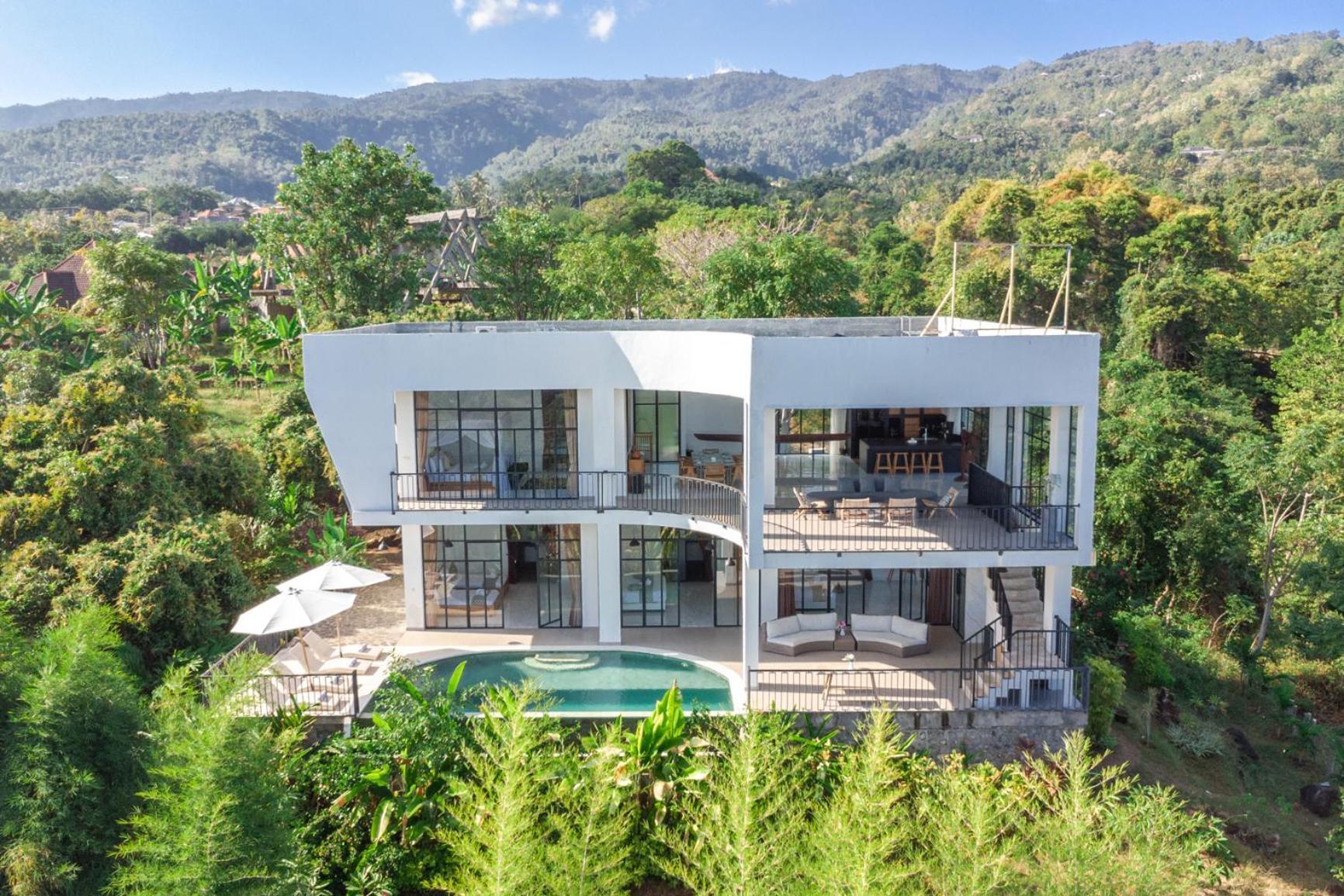 The Hacienda Lovina Villa Exterior photo